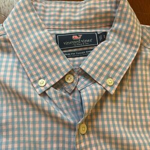 Vineyard Vines Men's slime fit Tucker shirt